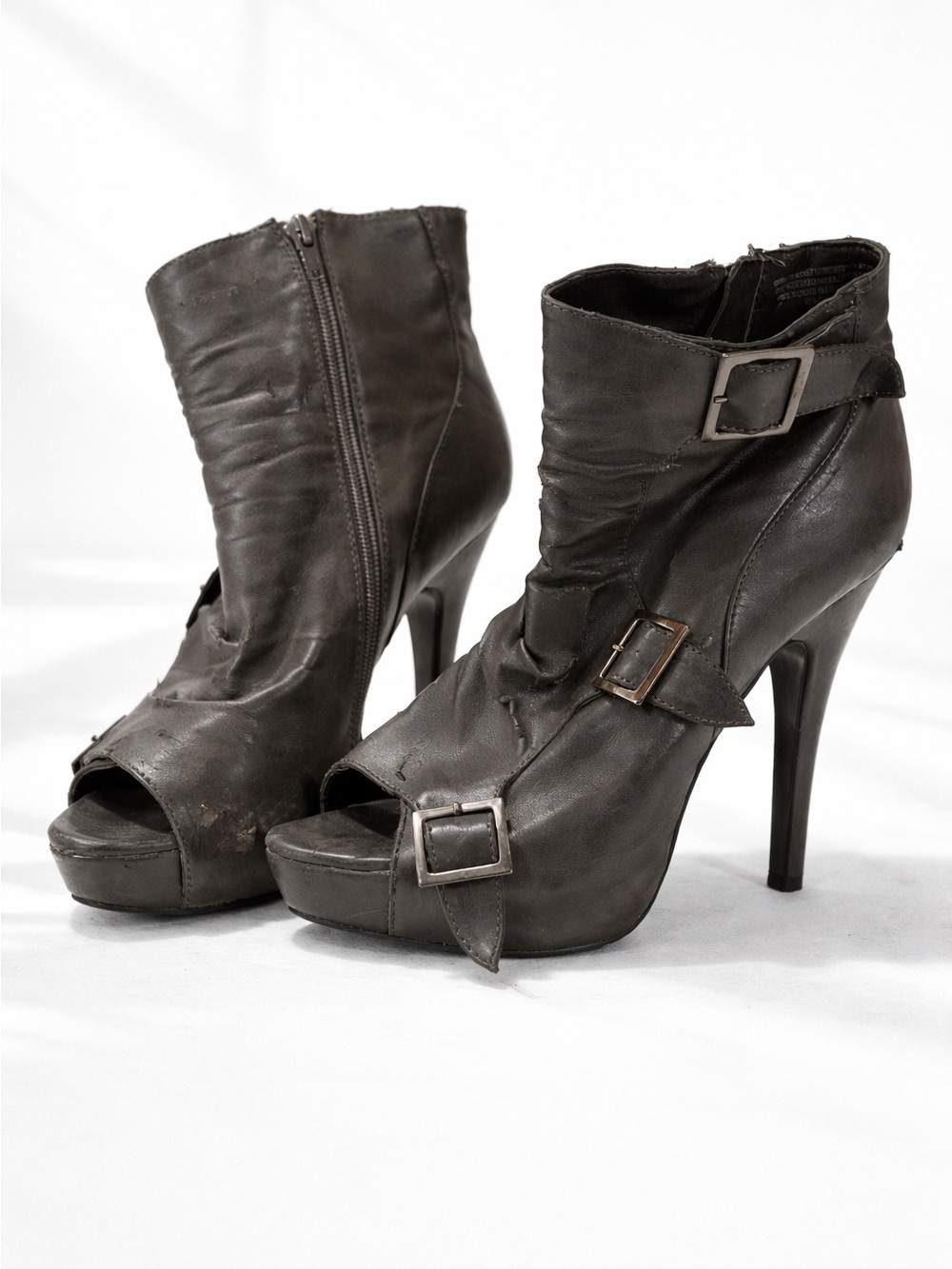 Club Couture Gray Peep Toe Platform Heel Booties Size 10 Edgy Cosplay Flawed